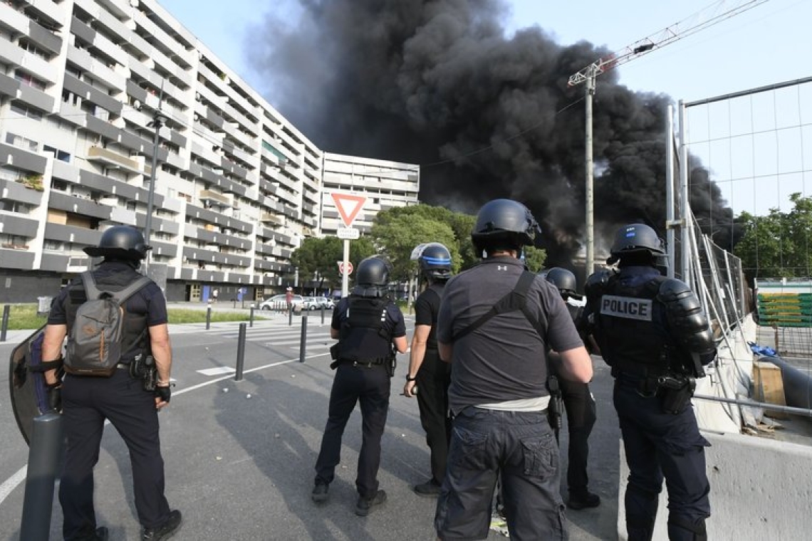 OMONDO SOCIÉTÉ - Mort de Nahel : sept hommes relaxés plus d'un an après les émeutes à Nanterre